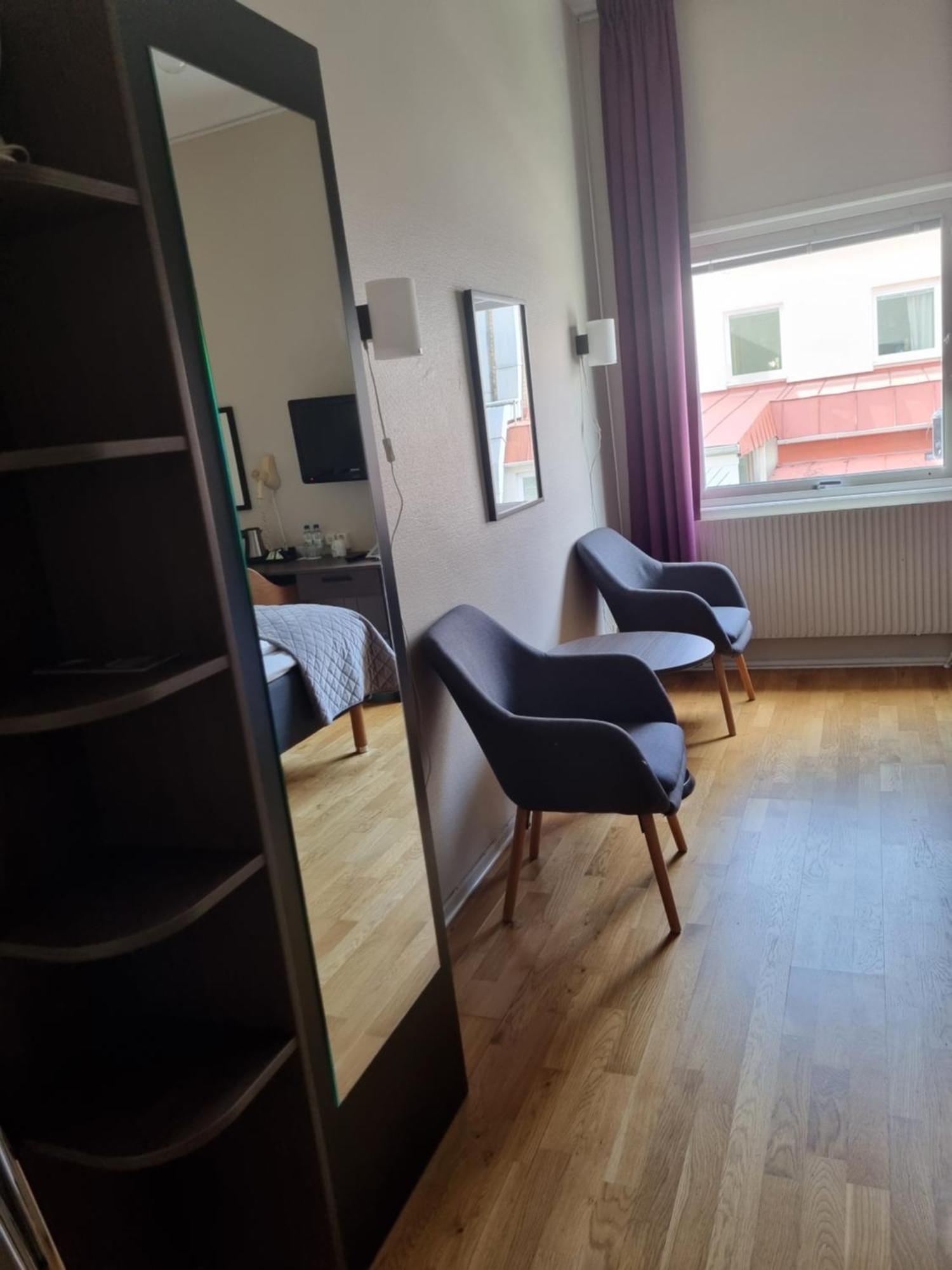 Mjoelby Stadshotell Eksteriør billede